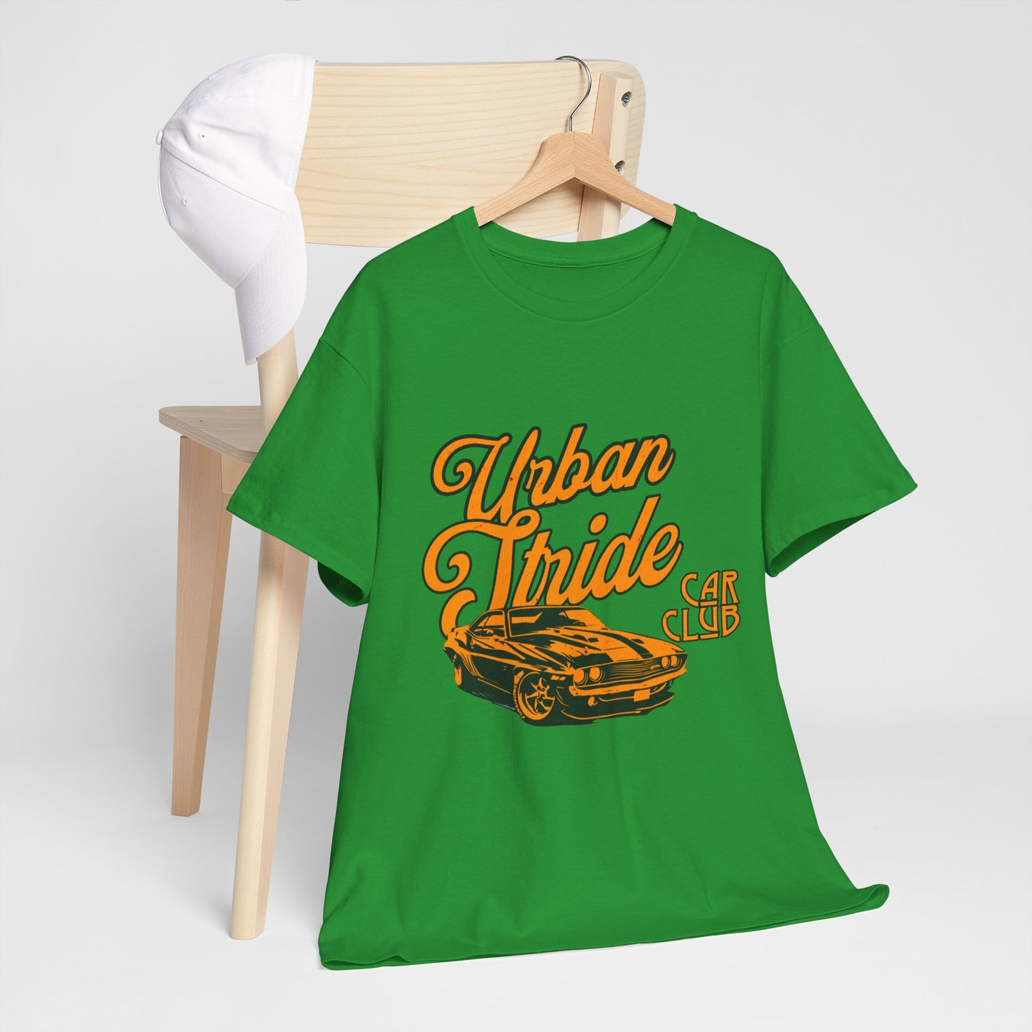 T-shirt con scritta "Urbanstride car club"