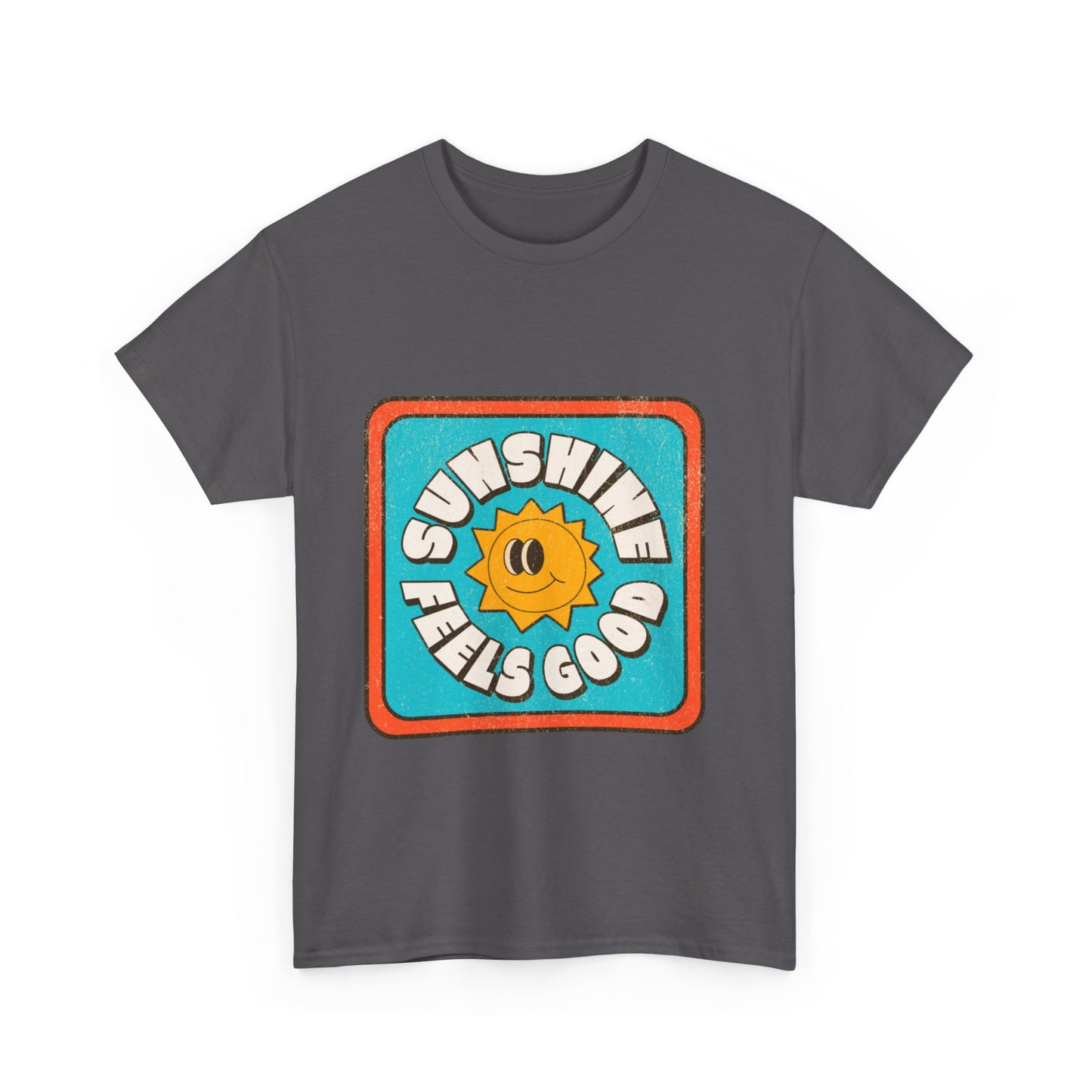 T-shirt con scritta "Sunshine feel good"