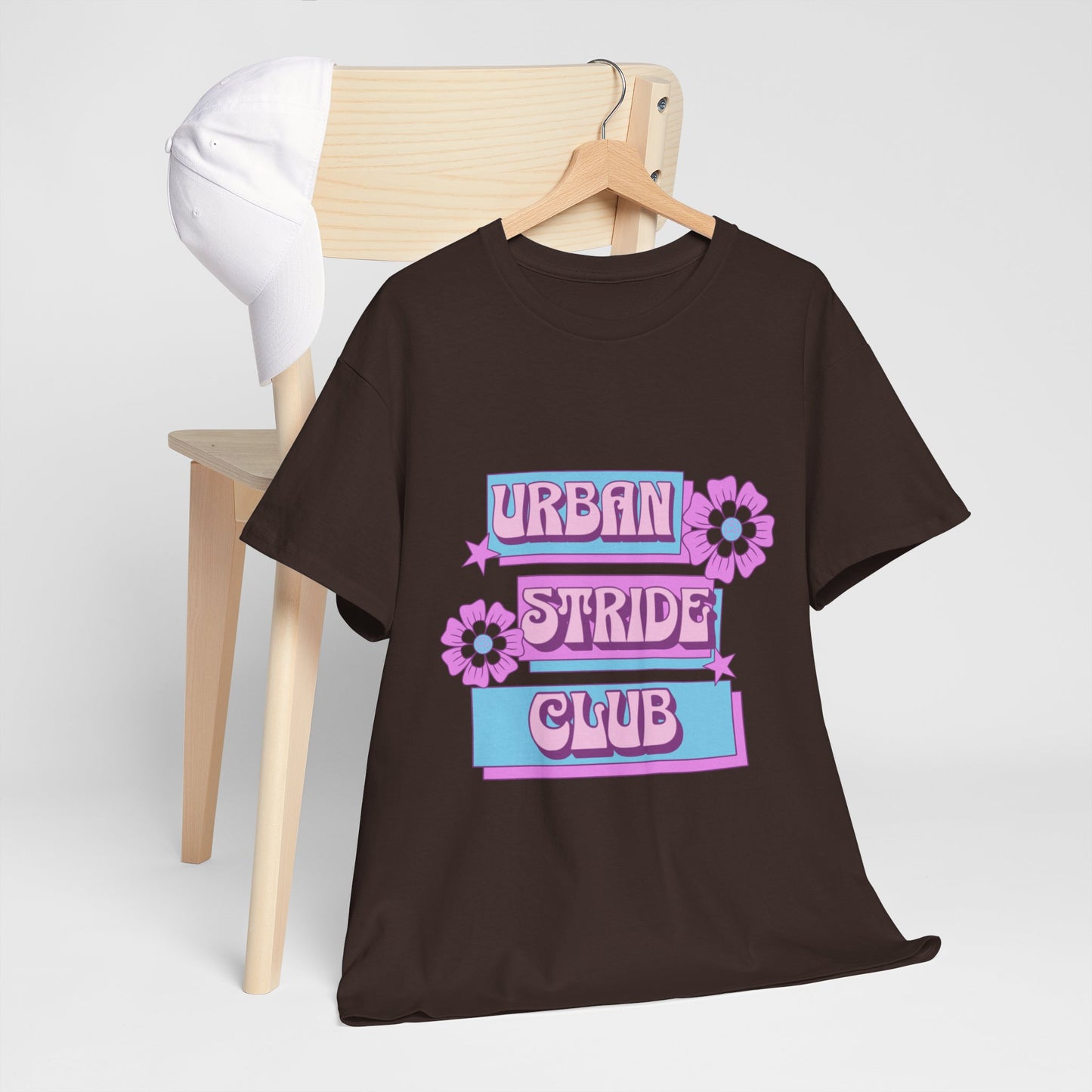T-shirt con scritta "Urbanstride club"