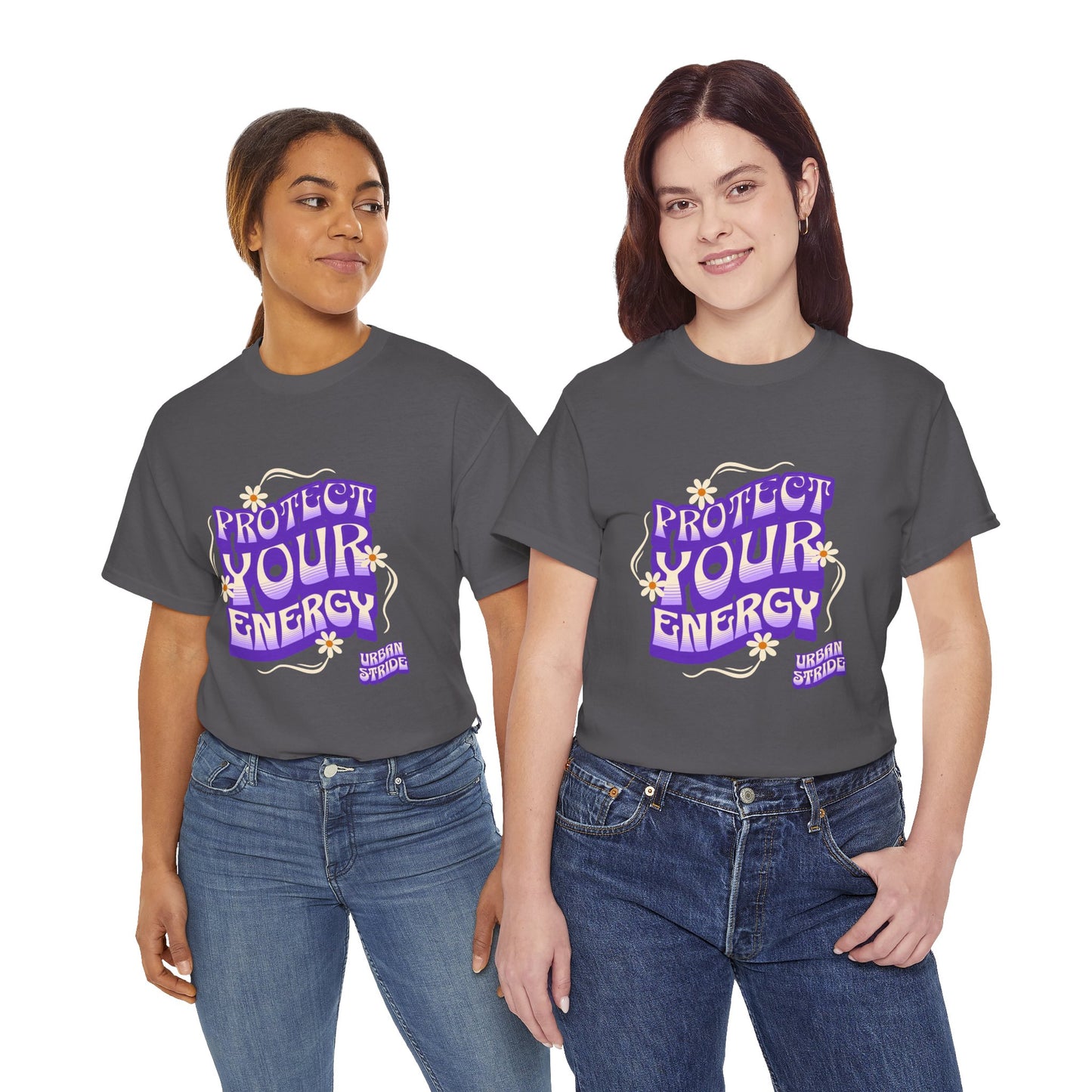 T-shirt con scritta "Protect your energy"