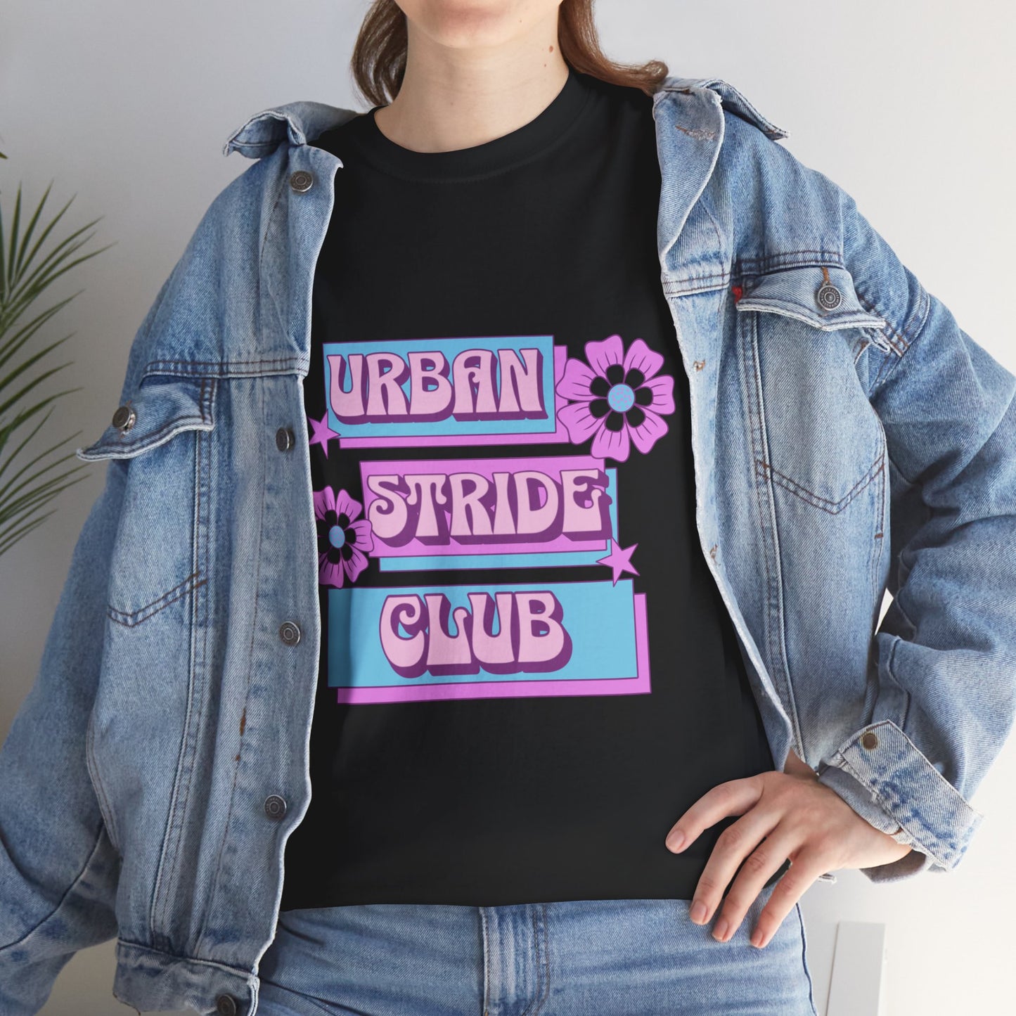 T-shirt con scritta "Urbanstride club"