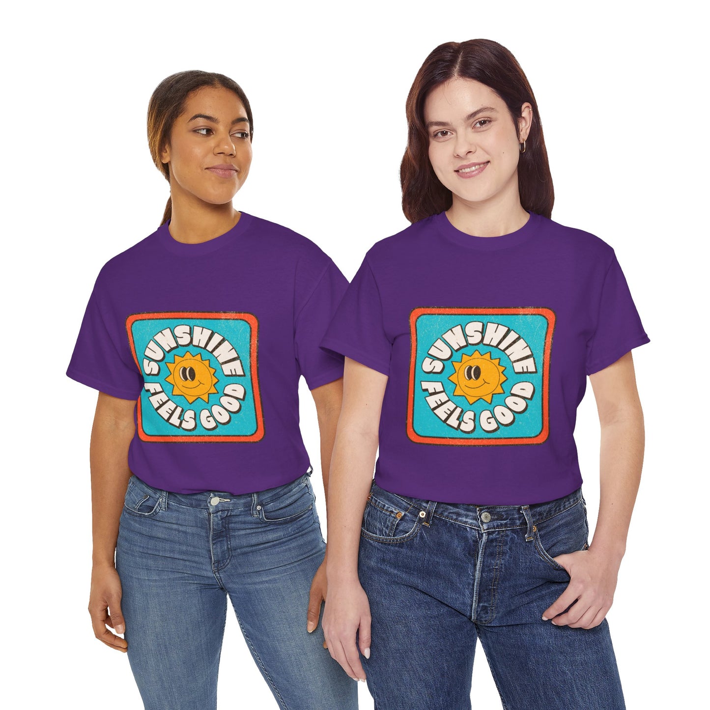 T-shirt con scritta "Sunshine feel good"