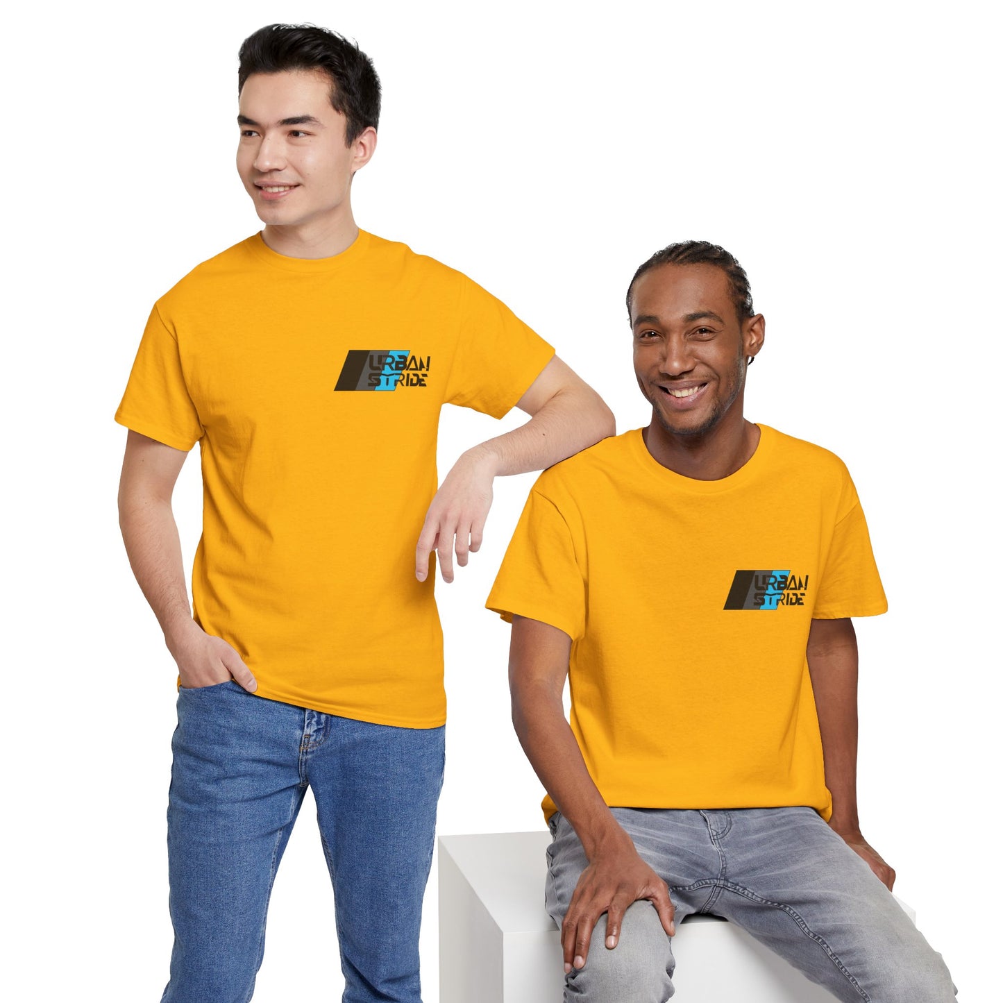T-shirt con scritta "urbanstride " stile sportivo