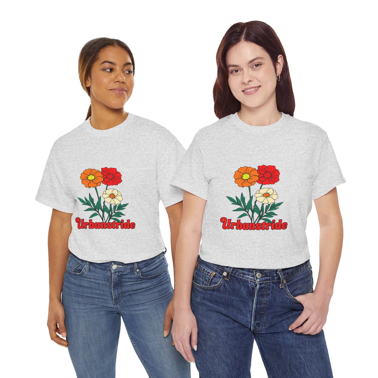 T-shirt con rappresentazione di fiori e scritta "Urbanstride"