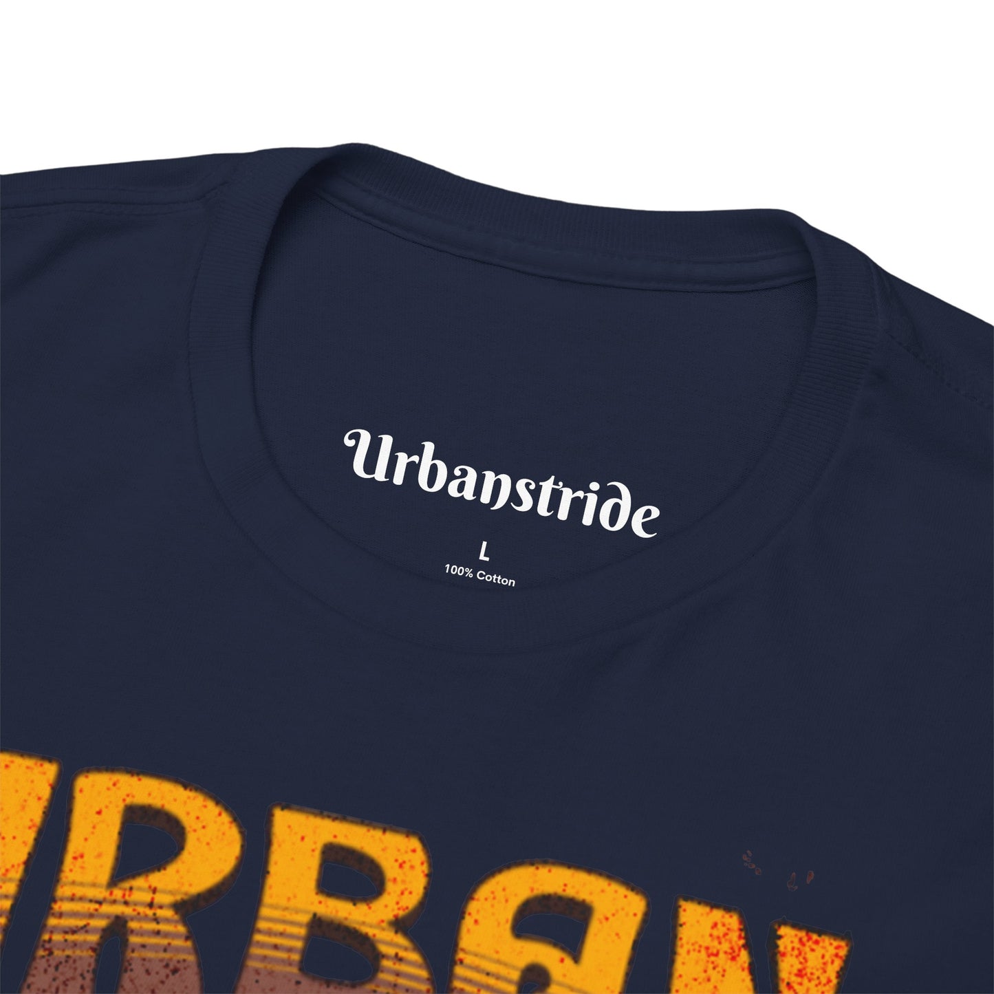 T-shirt con scritta "Urbanstride" e cane