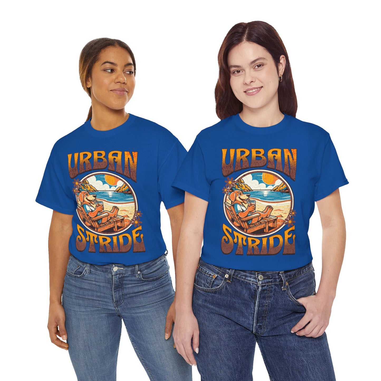 T-shirt con scritta "Urbanstride" e cane