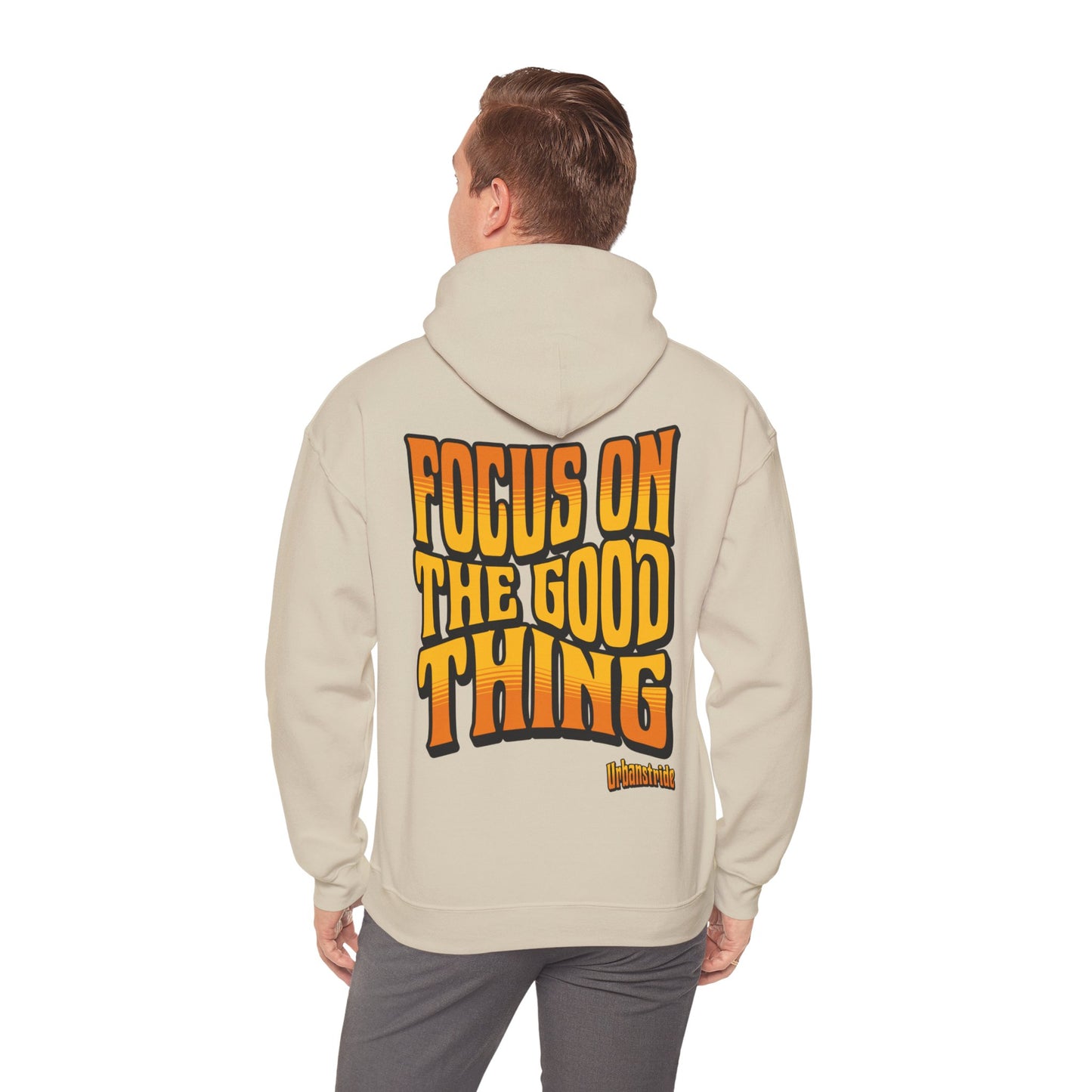 Felpa con scritta "Focus on the good thing"