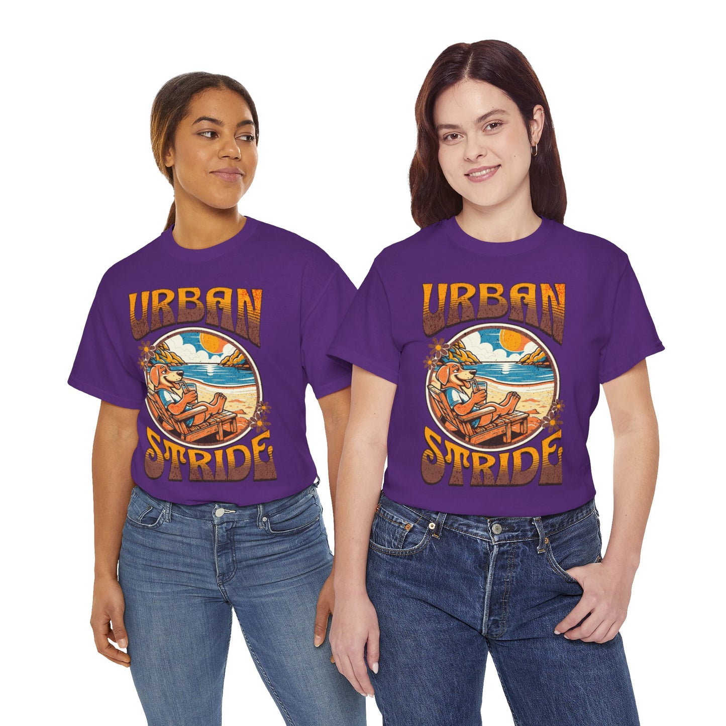 T-shirt con scritta "Urbanstride" e cane