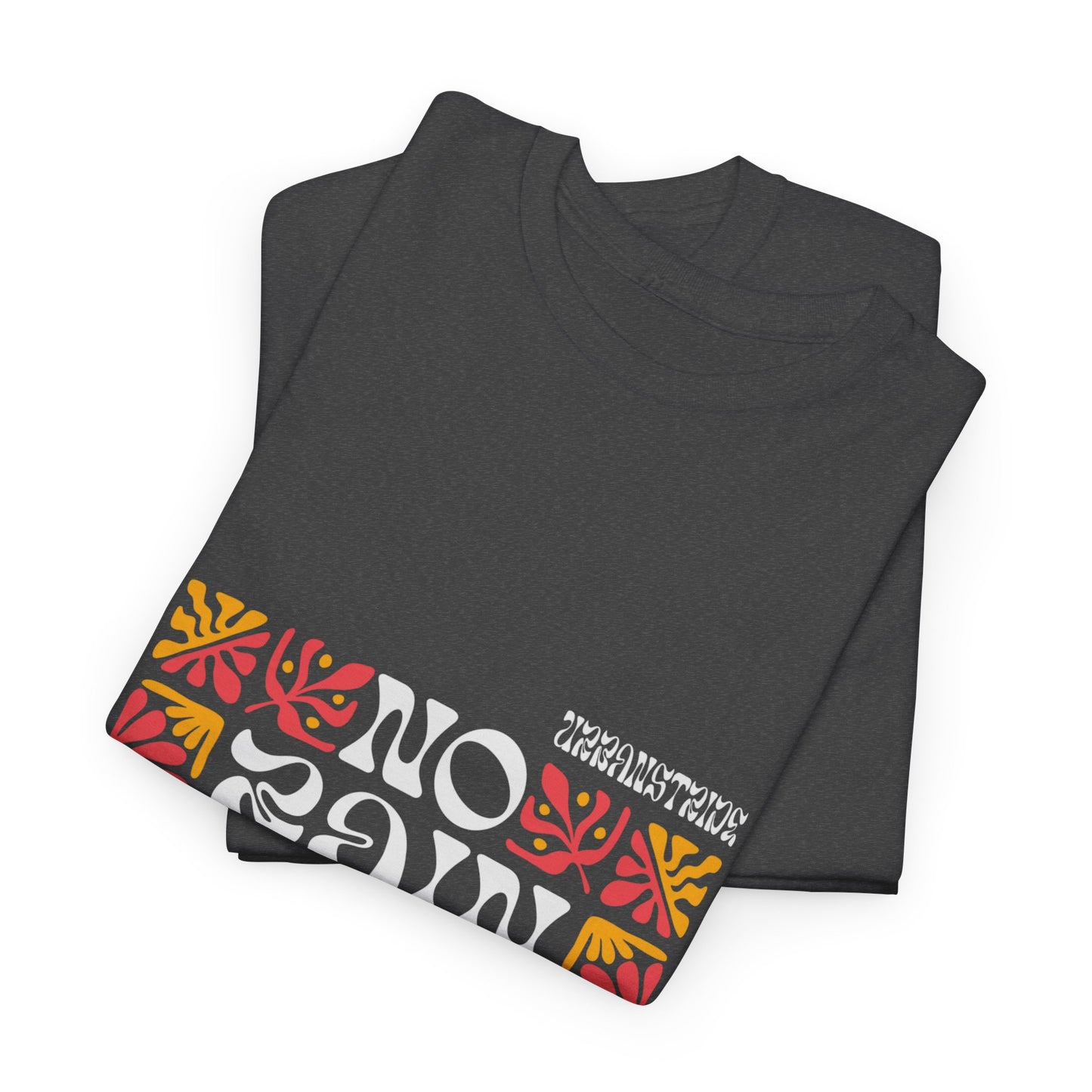 T-shirt con scritta "No rain no flowers"