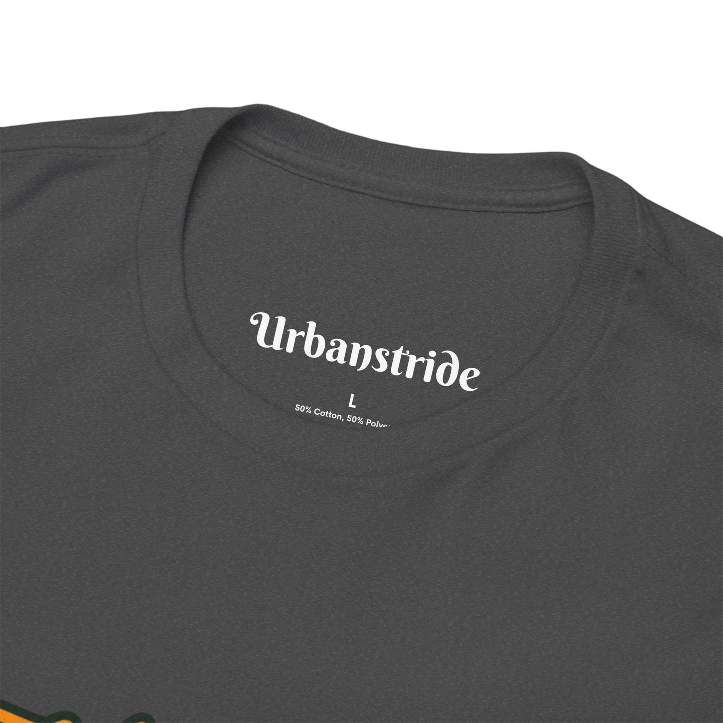 T-shirt con scritta "Urbanstride car club"