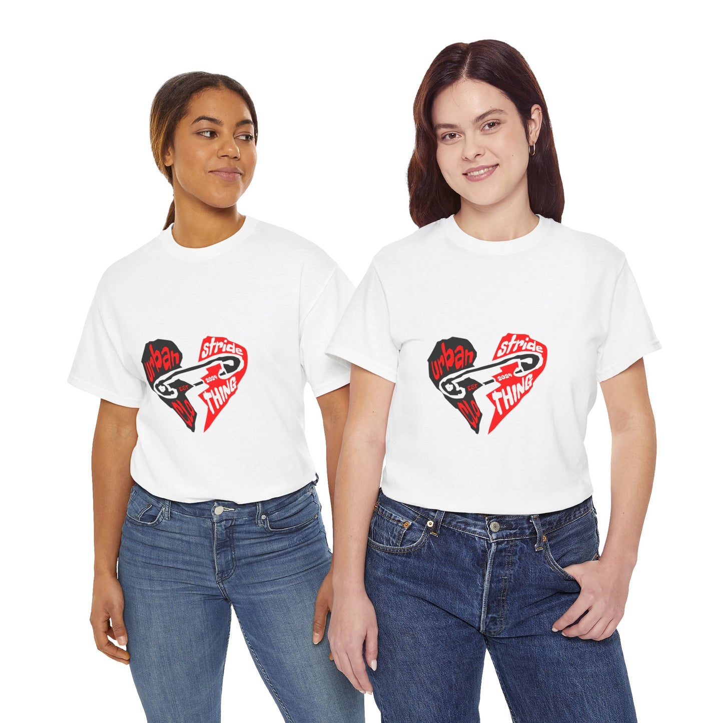T-shirt con disegno cuore spezzato