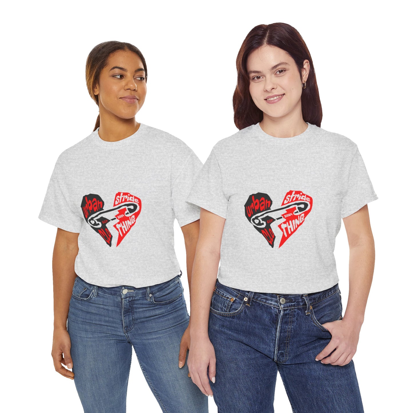 T-shirt con disegno cuore spezzato