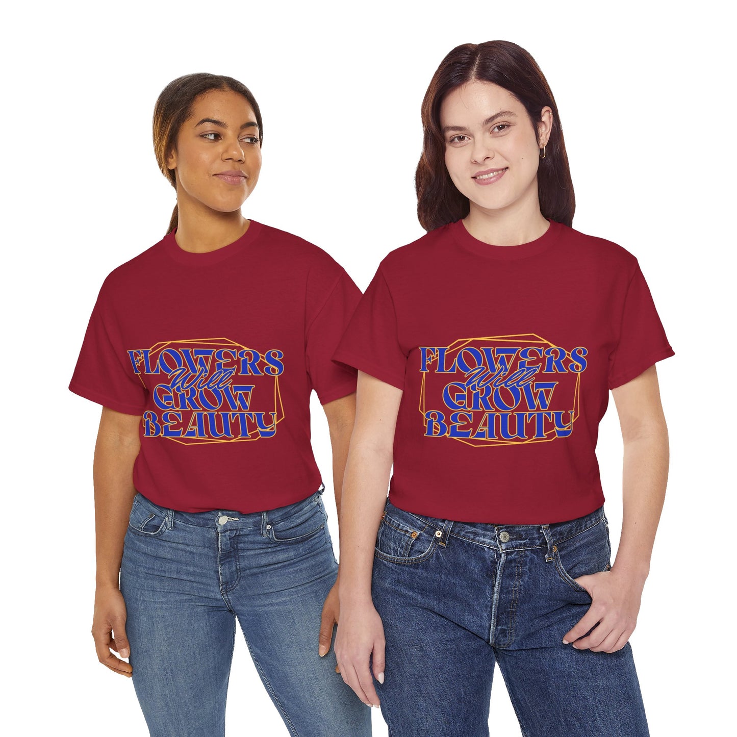 T-shirt con scritta "Flowers will growth beauty"