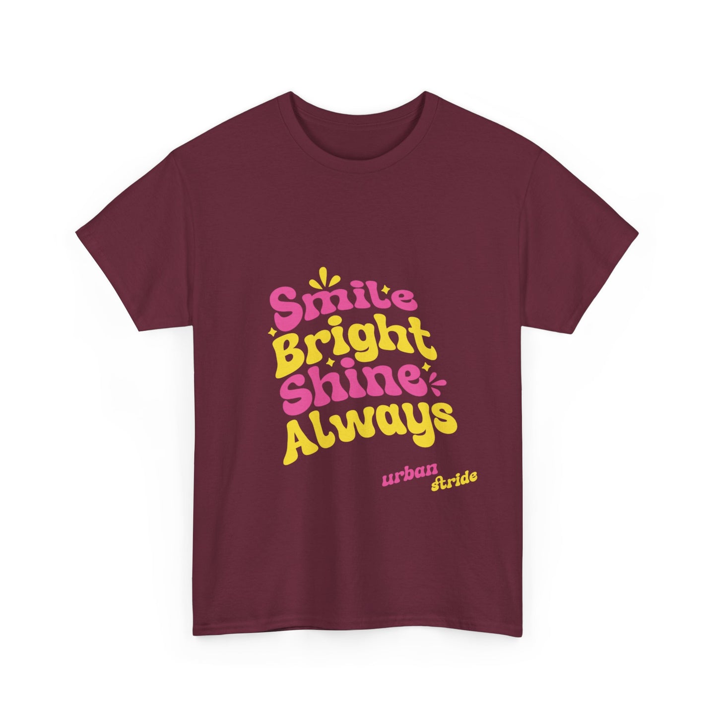 T-shirt con scritta "Smile bright shine always"