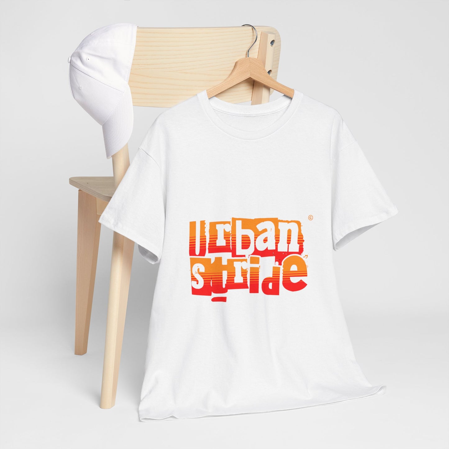 T-shirt con scritta "Urban Stride" sfumata arancio-rosso