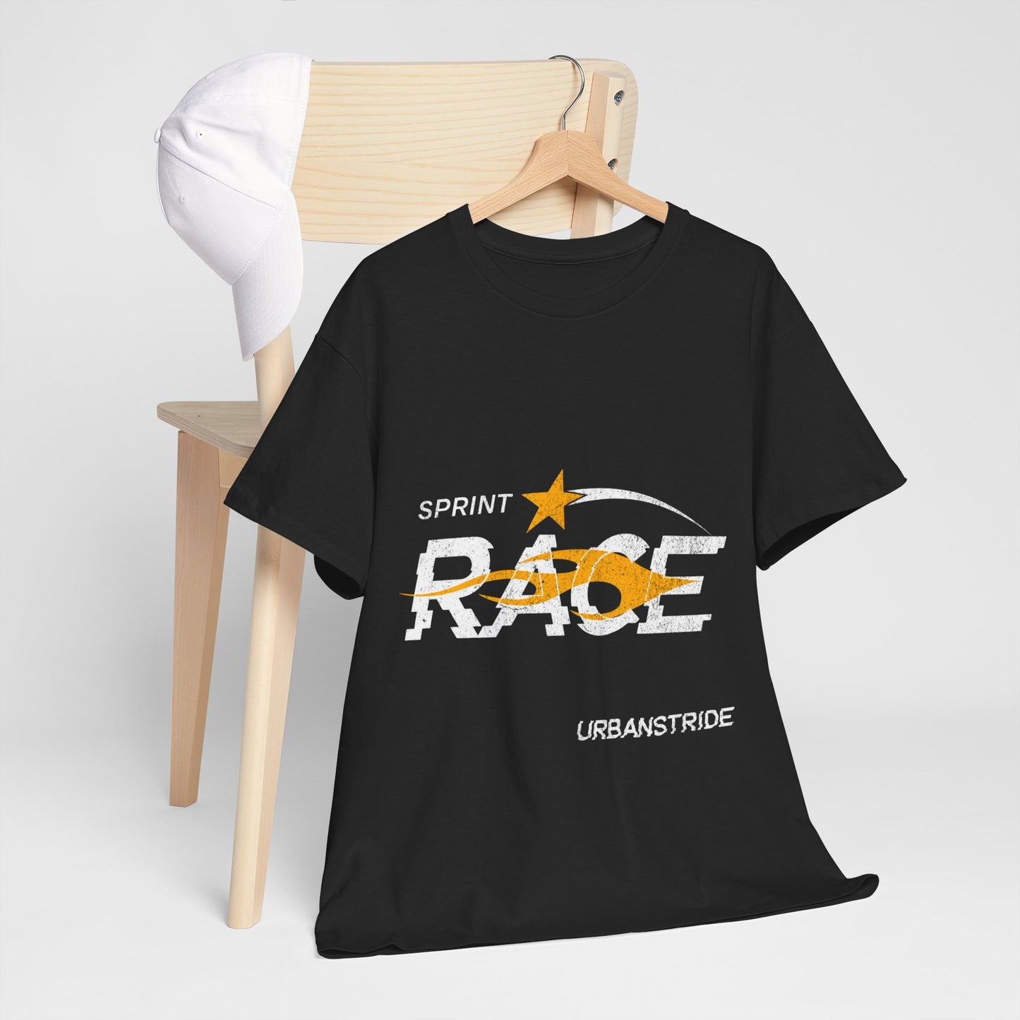 T-shirt con scritta "Spirit race"