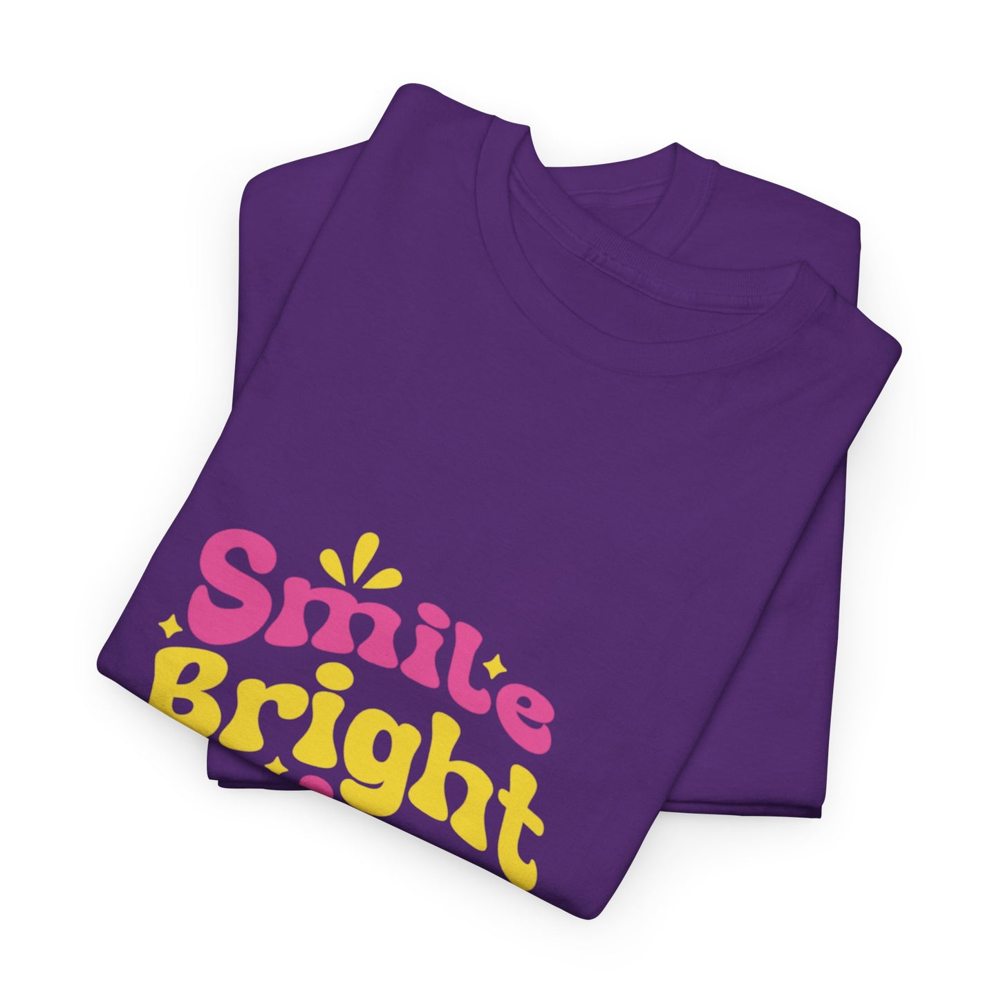 T-shirt con scritta "Smile bright shine always"