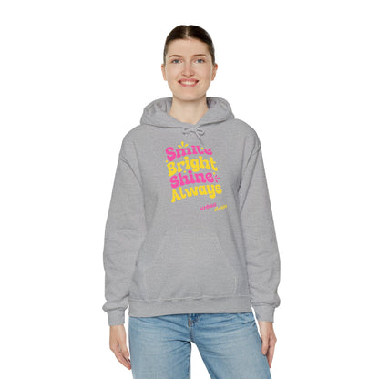 Felpa con scritta "Smile bright shine always"