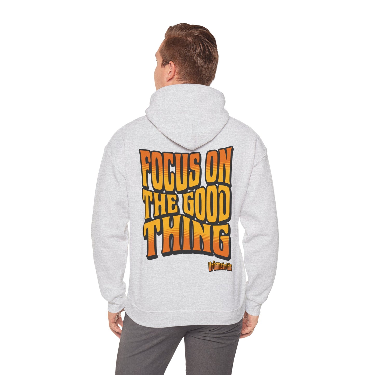 Felpa con scritta "Focus on the good thing"