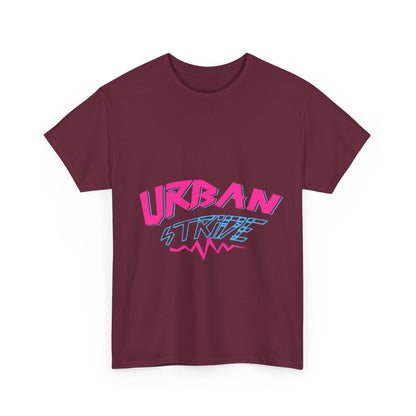 T-shirt con scritta "UrbanStride Neon Pulse"