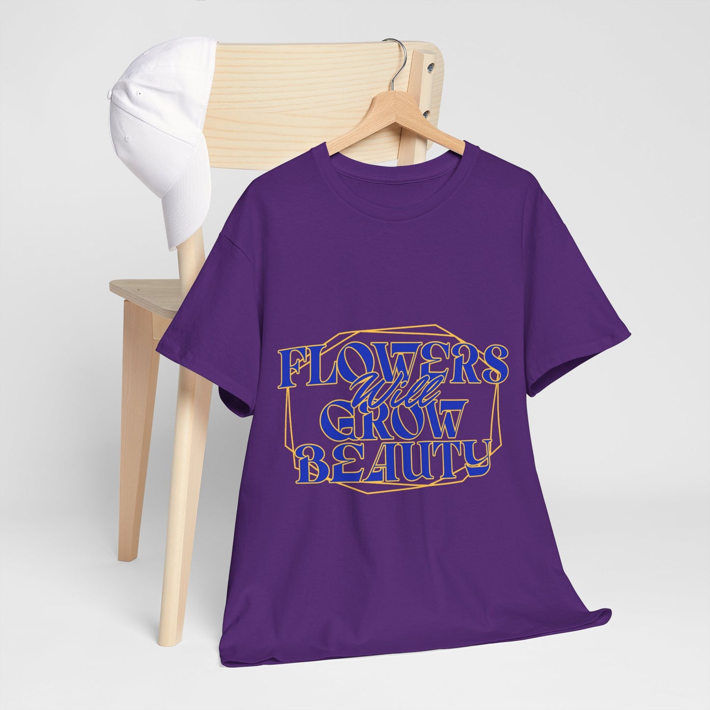 T-shirt con scritta "Flowers will growth beauty"