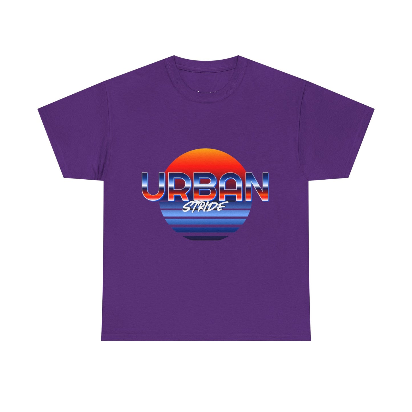 T-shirt con scritta "urbanstride" soleggiata