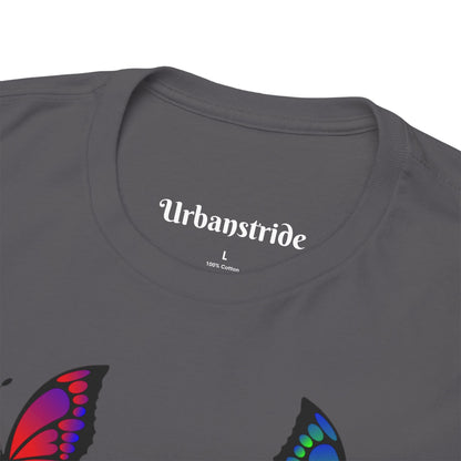 T-shirt con scritta "UrbanStride Butterfly Vibes