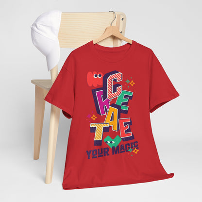 T-shirt con scritta "Create your magic"