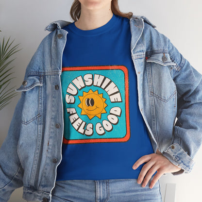 T-shirt con scritta "Sunshine feel good"
