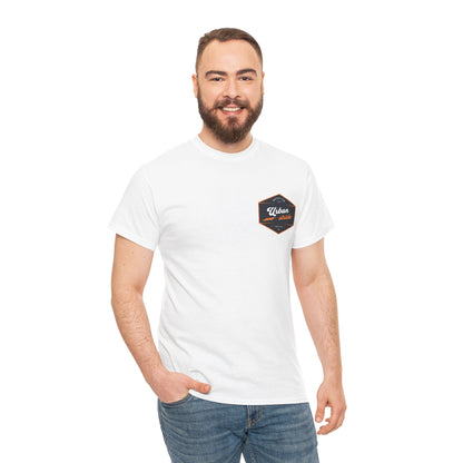 T-shirt Urban Stride® – Logo esagonale vintage in stile aviatore