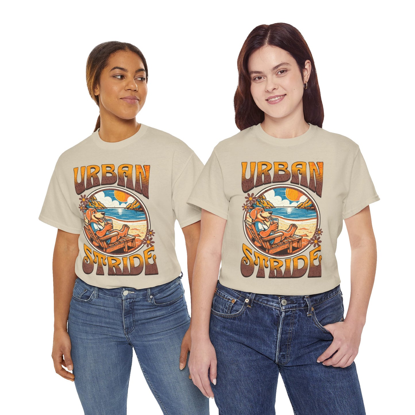 T-shirt con scritta "Urbanstride" e cane