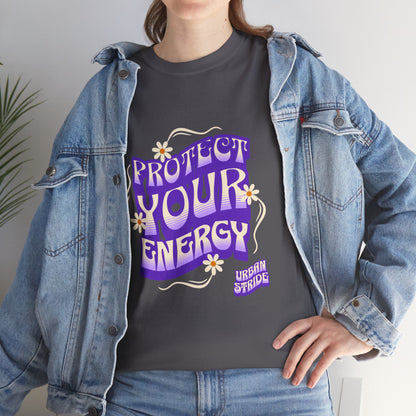 T-shirt con scritta "Protect your energy"