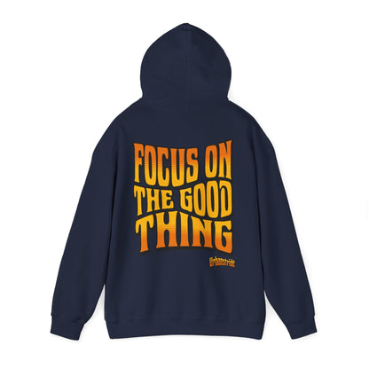 Felpa con scritta "Focus on the good thing"