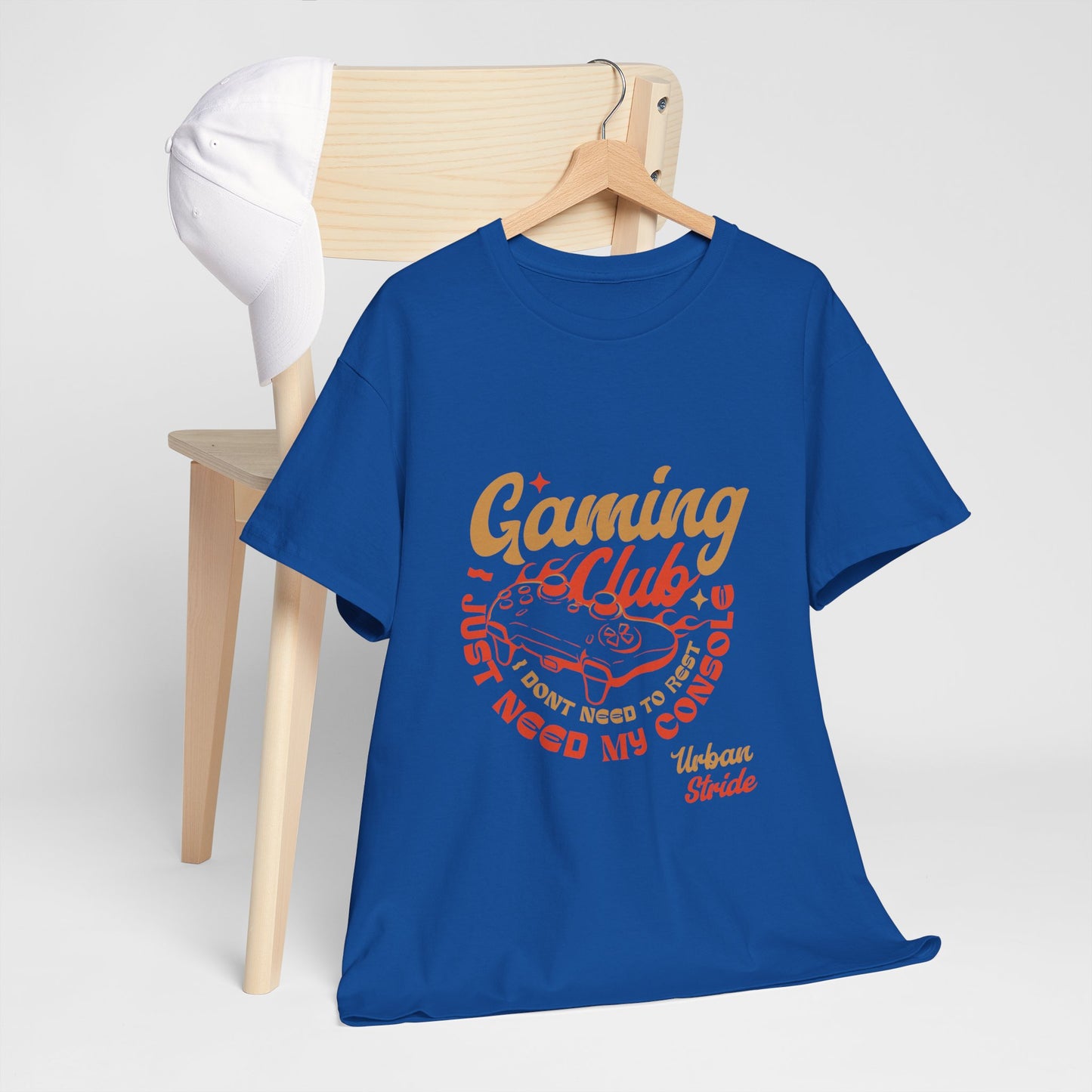 T-shirt con scritta “Gaming Club – I Just Need My Console”