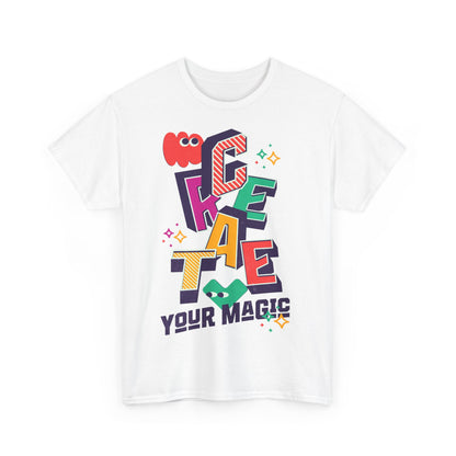 T-shirt con scritta "Create your magic"
