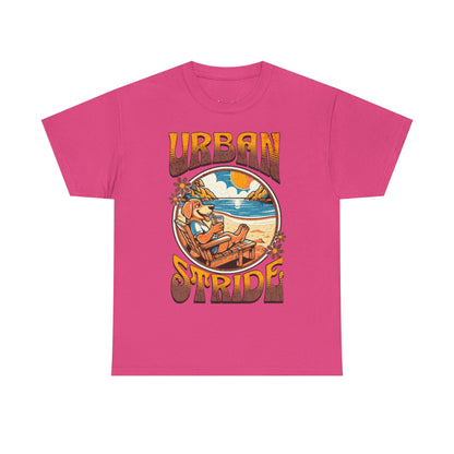 T-shirt con scritta "Urbanstride" e cane
