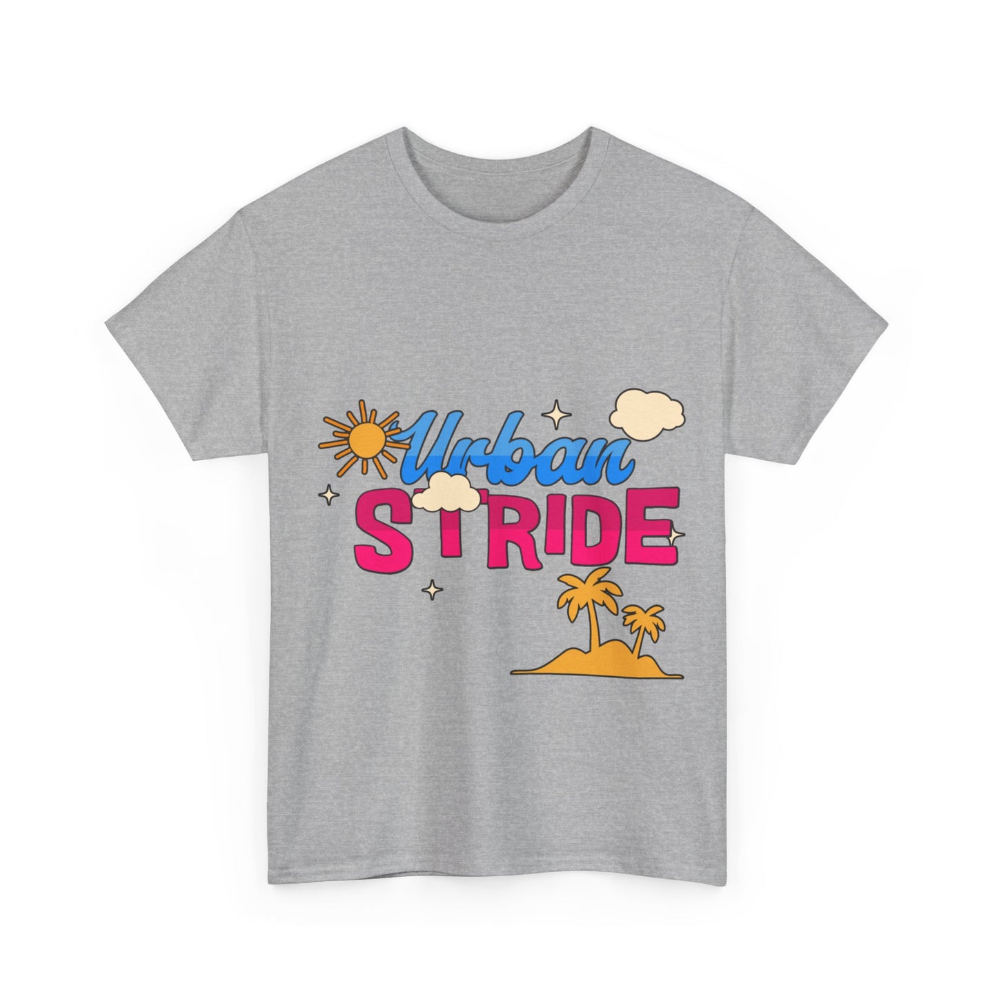 T-shirt con scritta "Urbanstride"al mare