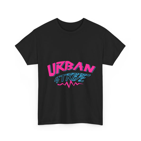 T-shirt con scritta "UrbanStride Neon Pulse"
