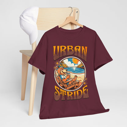 T-shirt con scritta "Urbanstride" e cane