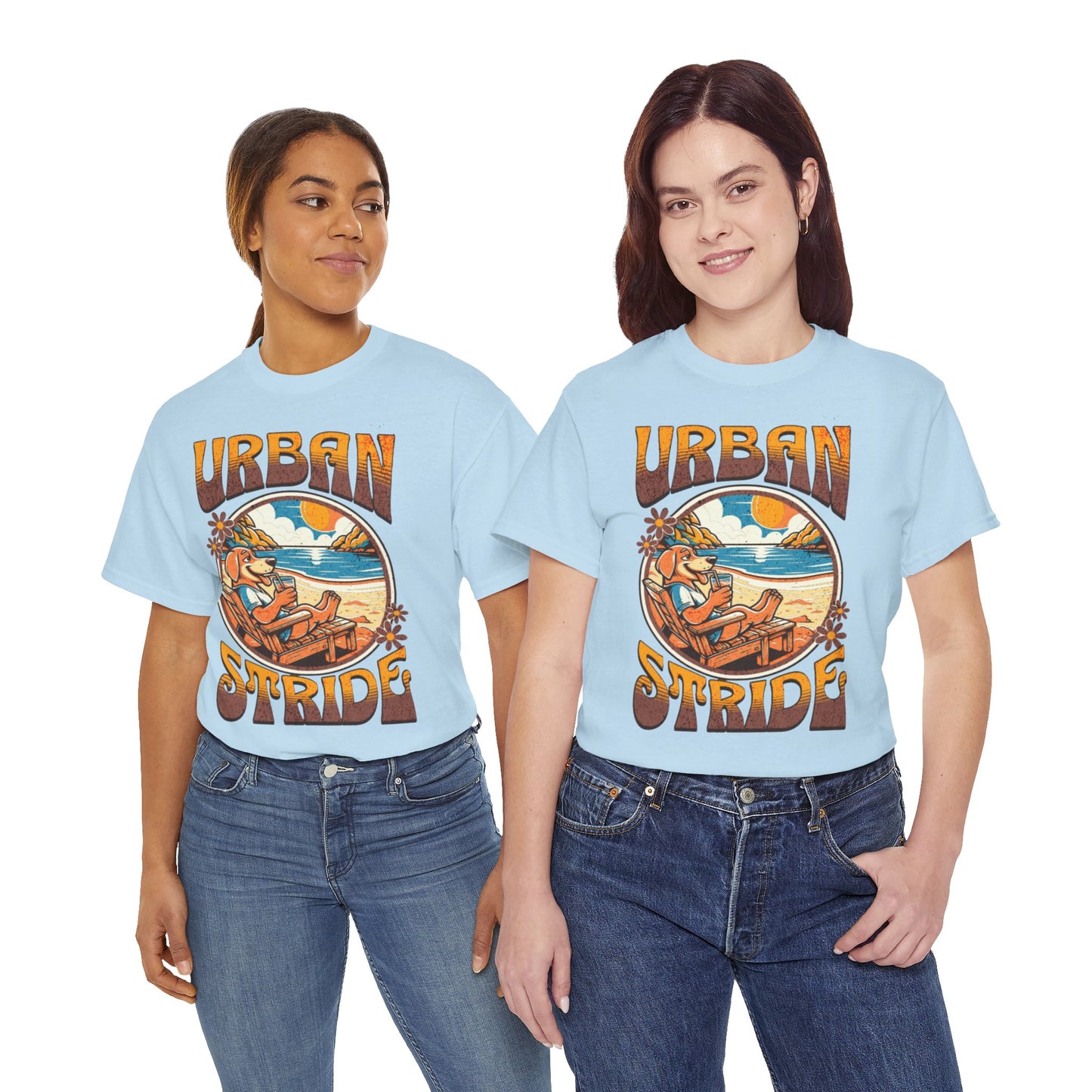 T-shirt con scritta "Urbanstride" e cane