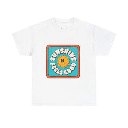 T-shirt con scritta "Sunshine feel good"
