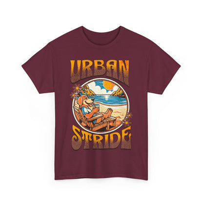 T-shirt con scritta "Urbanstride" e cane