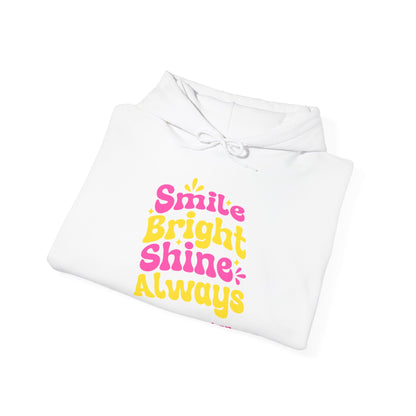 Felpa con scritta "Smile bright shine always"