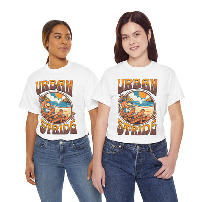T-shirt con scritta "Urbanstride" e cane