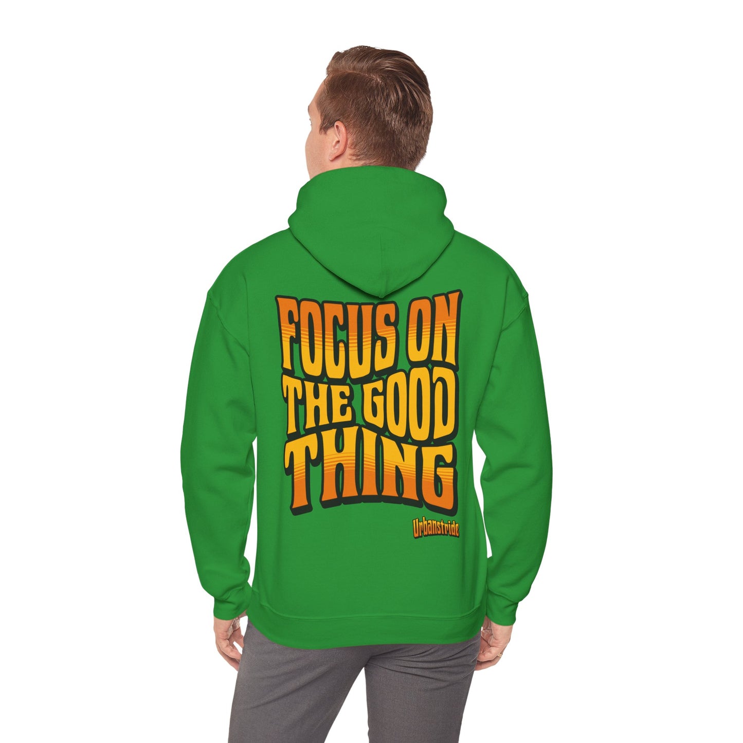 Felpa con scritta "Focus on the good thing"