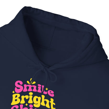 Felpa con scritta "Smile bright shine always"