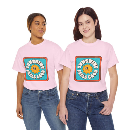 T-shirt con scritta "Sunshine feel good"
