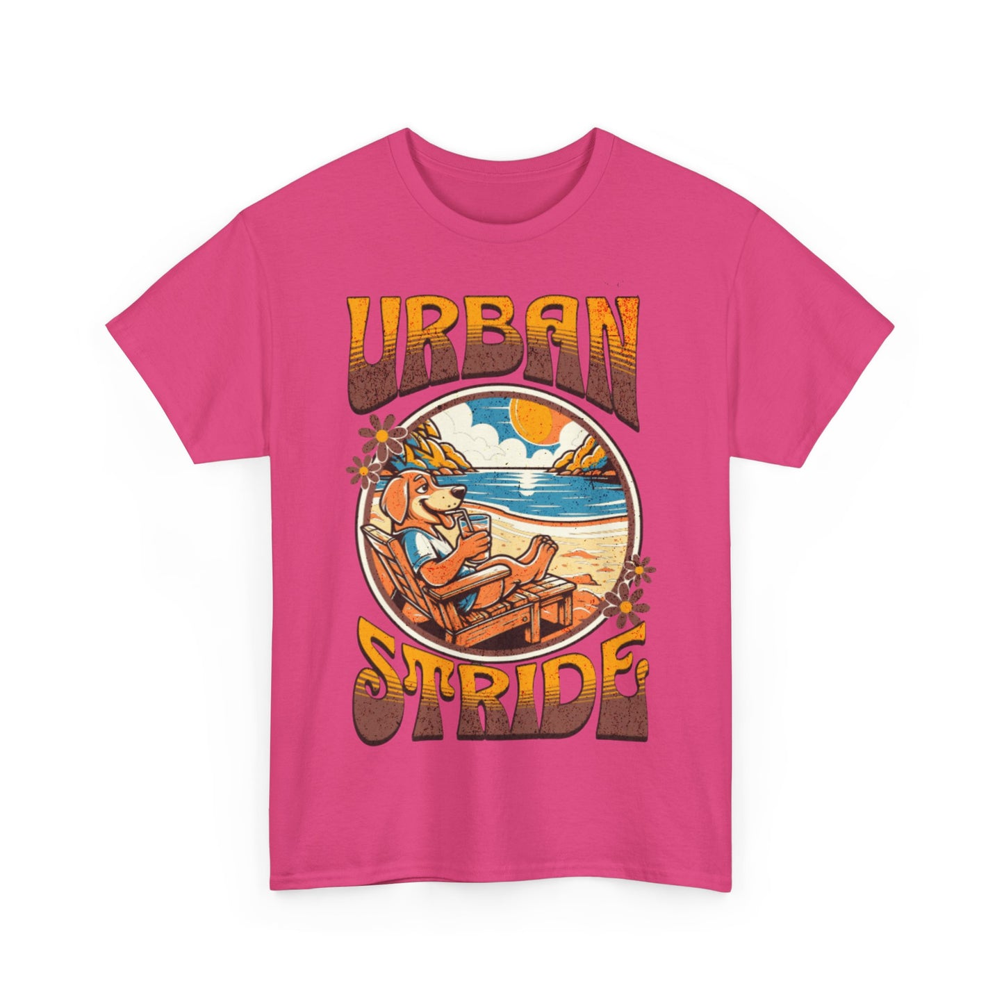 T-shirt con scritta "Urbanstride" e cane
