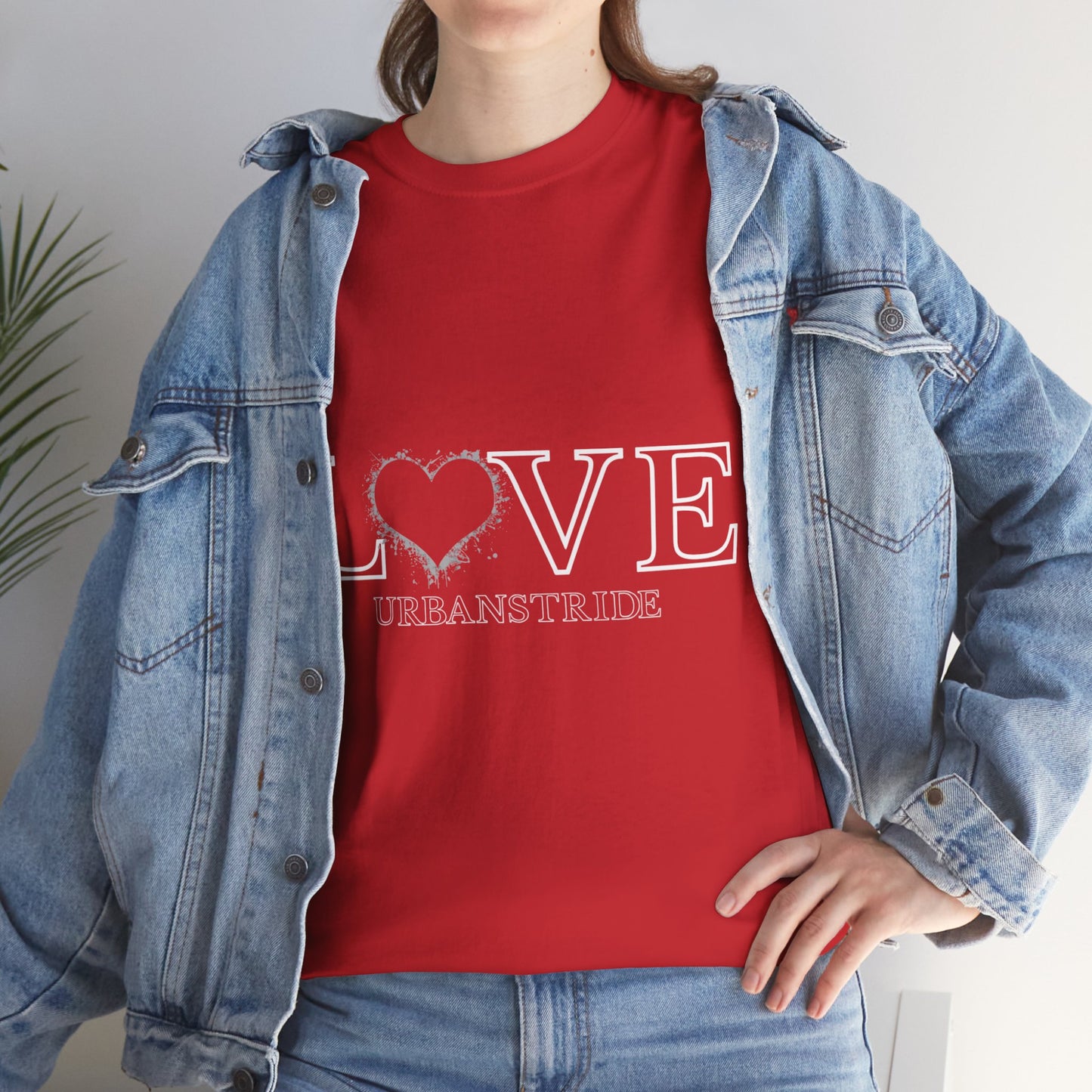 T-shirt con scritta “LOVE urbanstride"