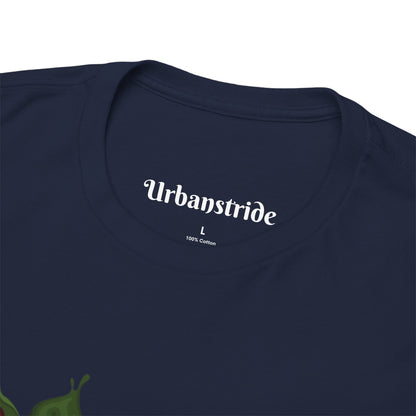 T-shirt con scritta "UrbanStride Vintage Flower
